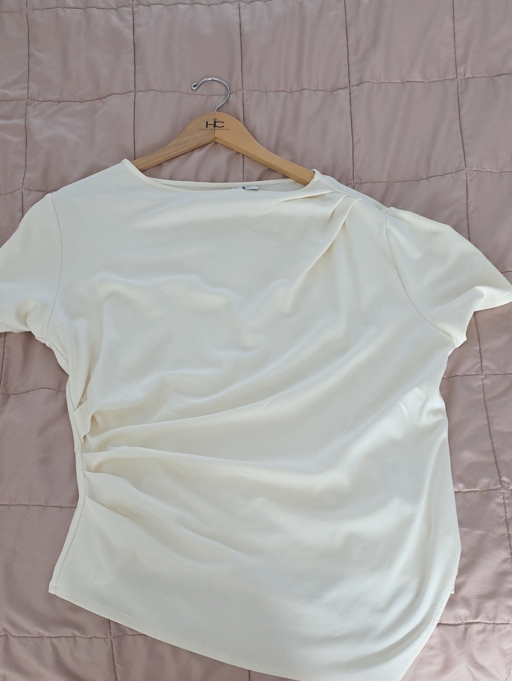 Other Stories - Women’s Cream Short Sleeve Draped Assymetrical Top
